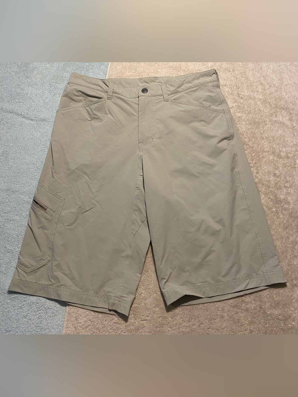 Patagonia Quandary Shorts Mens 33 Tan Khaki Nylon Spandex Hiking Cargo Trail